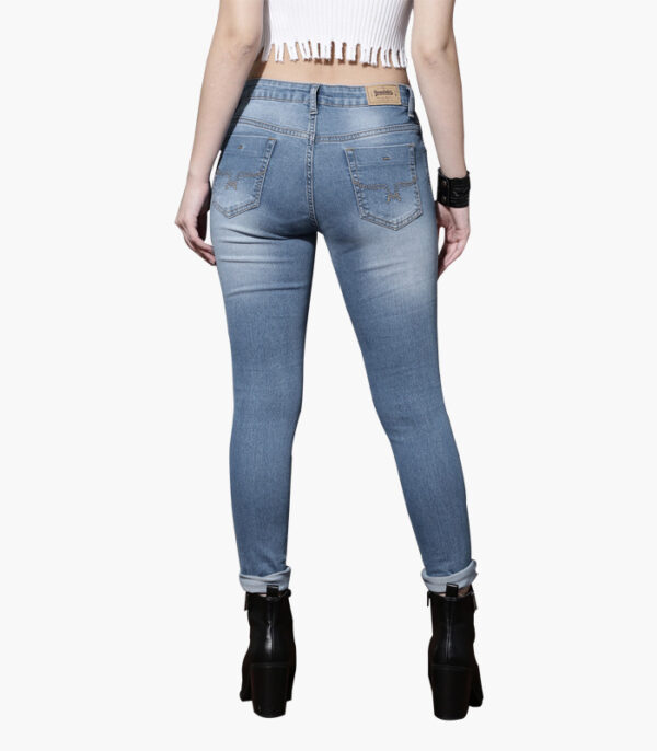 Women-Blue-Skinny-Fit-Stretchable-Jeans-3